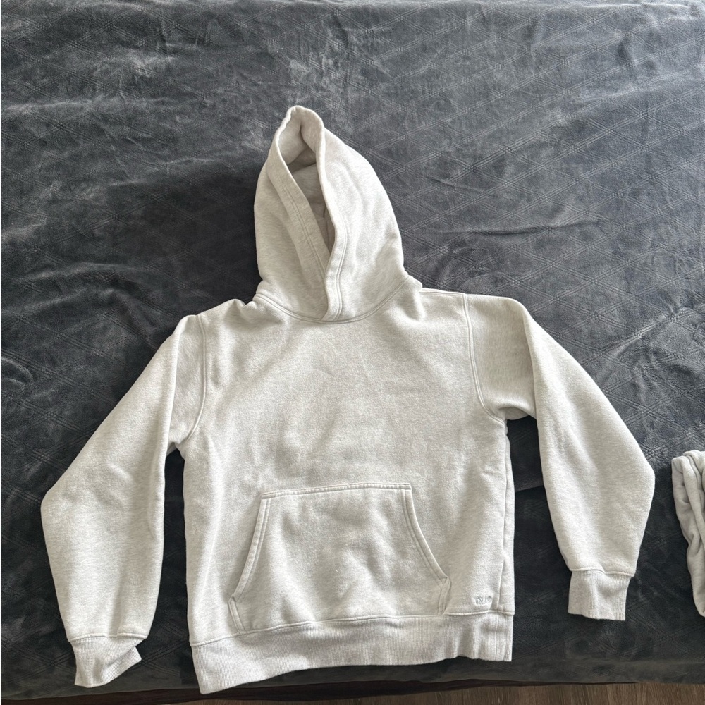 Aritzia TNA Light Gray Sweatsuit set